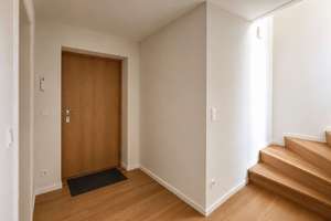 10 Zimmer verteilt auf ca. 370 m² Wfl. zur Selbstnutzung oder Kapitalanlage in Toplage – Die vollständige Adresse der Immobilie erhältst du vom Anbieter., 14193 Grunewald, Berlin – Vorschaubild 17
