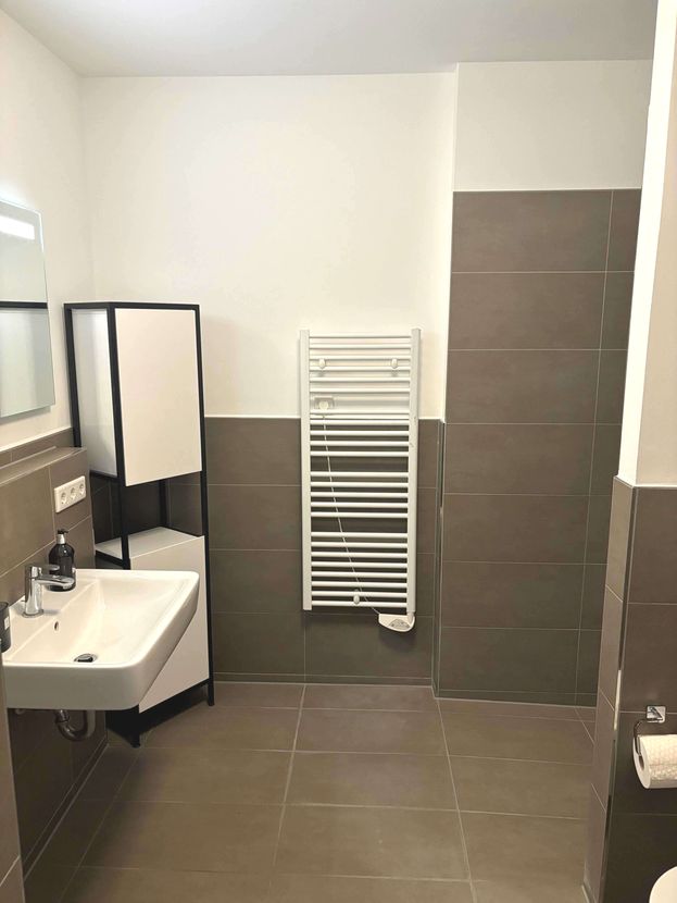 Top Wohnung-- Top Preis... V-E-R-K-A-U-F-T image