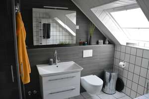 Schöne 4-Zimmer-Maisonette-Wohnung - Nähe Phoenix-See über den Dächern Dortmunds – Schürenerstraße 15, 44269 Schüren, Dortmund – Vorschaubild 3