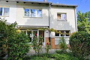 Bezugsfreie Doppelhaushälfte, 6 Zimmer, Garage, Garten, ruhige Lage, Ortseingang Kladow – 14089 Kladow, Berlin – Vorschaubild 2