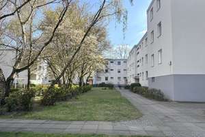 Gepflegt und bezugsfrei -  3-Zimmer Wohnung nahe der Gropius Passagen  – Die vollständige Adresse der Immobilie erhältst du vom Anbieter., 12353 Gropiusstadt, Berlin – Vorschaubild 2