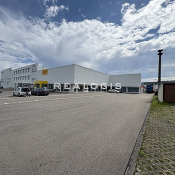 ABEX-Fläche mit Lager, Ausstellung und Außenlager – direkt an der B 27