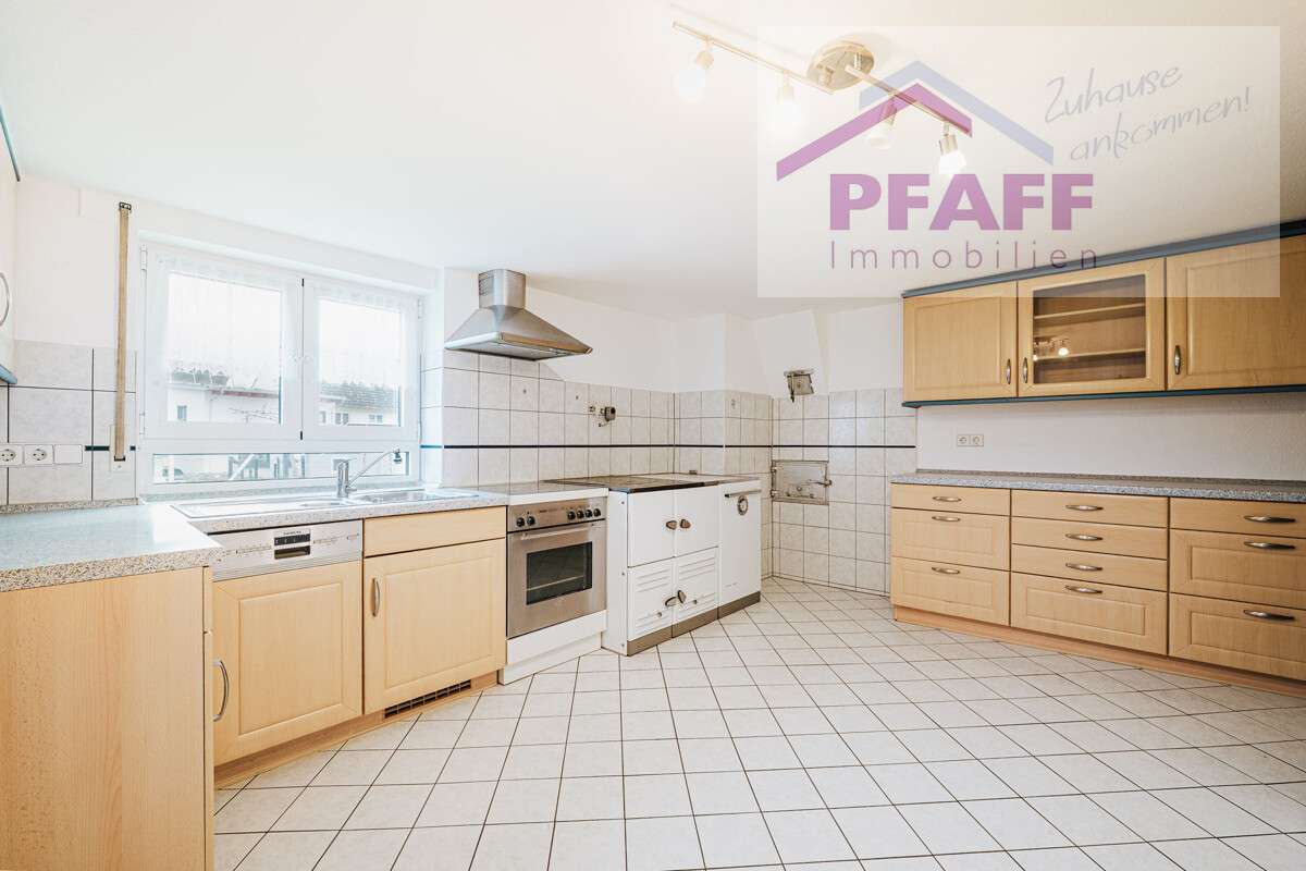 Immobilie in Radolfzell am Bodensee - Zuhause ankommen in Böhringen! Sanierungsbedürftige Doppelhaushälfte in guter Lage mit Potential - Bild 4