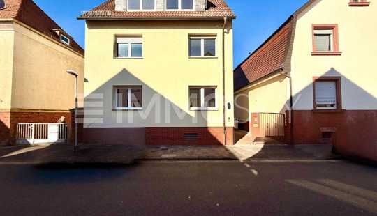 Bild von ** Mehrfamilienhaus mit Perspektive –Top-Lage! **