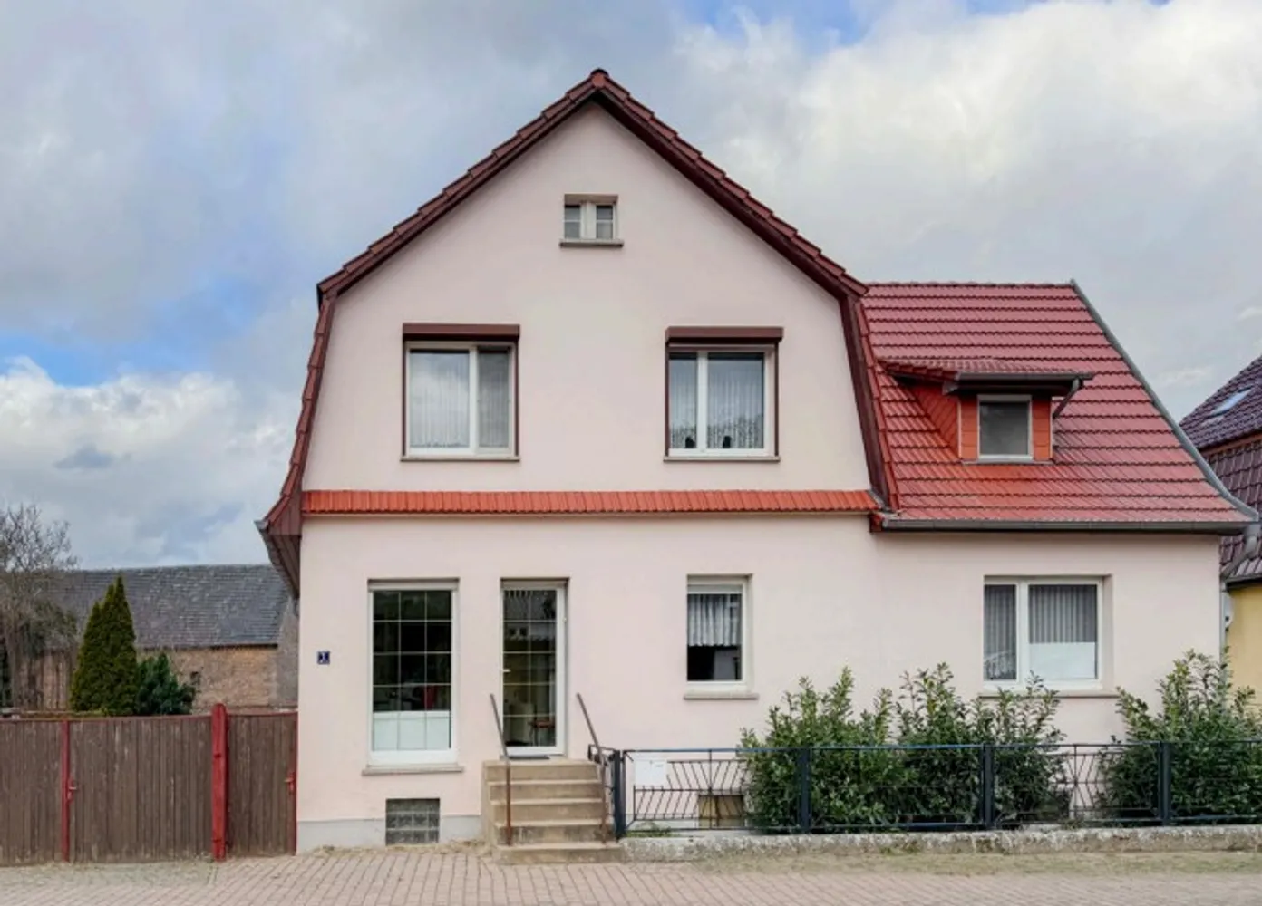 Einfamilienhaus mit vielseitigem Potenzial in Deetz, Potsdam Mittelmark Kreis – Bild 1