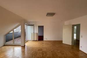 Neu renovierte 2,5 Raum-Dachgeschoss-Wohnung mit SW-Loggia – Heideweg  28, 44267 Holzen, Dortmund – Vorschaubild 2