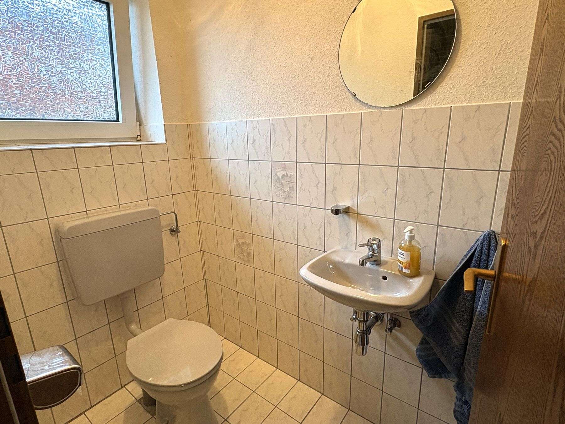 Immobilie in Upgant-Schott - Geräumiges Einfamilienhaus in ruhiger Lage - kurzfristige Übergabe möglich - - Bild 4