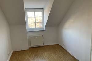 Lichtdurchflutete Dachgeschosswohnung in Derendorf inkl. Stellplatz im Hof – Barbarastraße 10, 40476 Derendorf, Düsseldorf – Vorschaubild 9