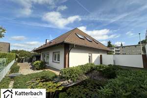 Hochwertiges Architektenhaus mit Einliegerwohnung und großer Doppelgarage in Herzberg am Harz – Die vollständige Adresse der Immobilie erhältst du vom Anbieter., 37412 Herzberg am Harz – Vorschaubild 2