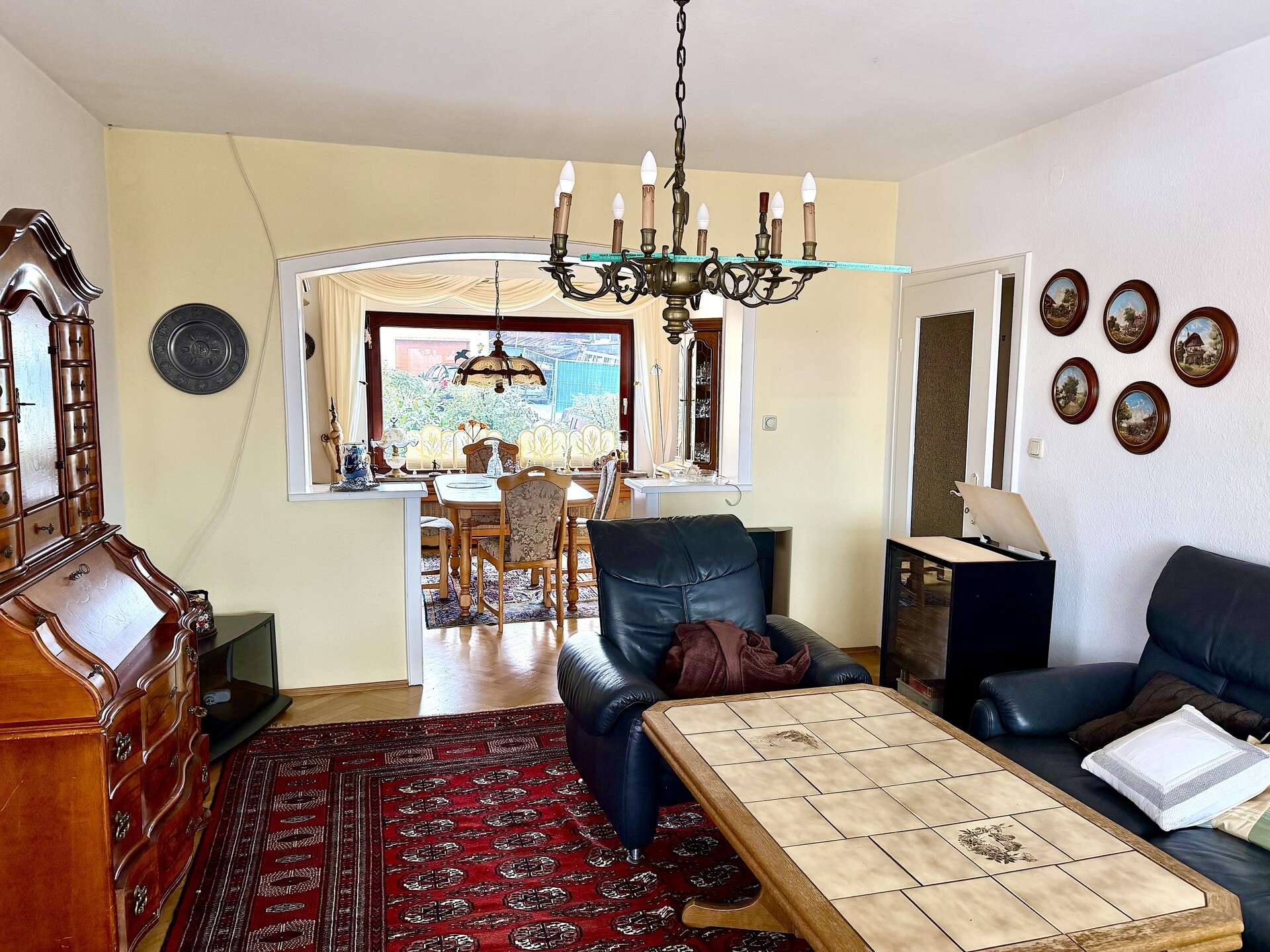 Immobilie in Heidenrod - Stilvolles Ein-/Zweifamilienhaus auf schönem Areal - Bild 8