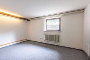 Einfamilienhaus-Bungalow mit schönem Südgarten (5 Gehminuten zur S-Bahn) – Die vollständige Adresse der Immobilie erhältst du vom Anbieter., 82223 Eichenau – Vorschaubild 23