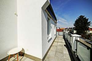 Stilvolle Maisonettewohnung mit besonderem Wohnambiente und sonnigem Balkon – Die vollständige Adresse der Immobilie erhältst du vom Anbieter., 81671 Berg am Laim Ost, München – Vorschaubild 14