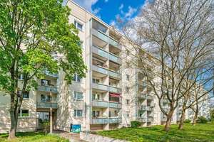 3 Zimmerwohnung mit Duschbad direkt am Großen Garten – Stübelallee 25 a, 1309 Striesen-Süd, Dresden – Vorschaubild 1