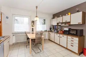 Großzügiges Einfamilienhaus mit schönem Garten und Garage in attraktiver Lage von Bullay – Cochem-Zell (Kreis) – Vorschaubild 12