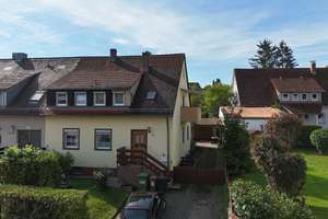 Gepflegte Doppelhaushälfte mit viel Fläche und schön angelegtem Garten! – 91522 Schalkhausen, Ansbach – Vorschaubild 2