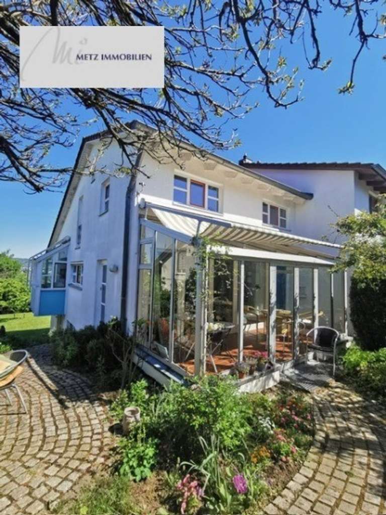 Esslingen-Zollberg: Moderne Doppelhaushälfte in traumhafter Lage