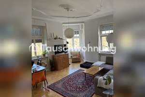 Tauschwohnung: Wunderschöne Altbau Wohnung mit großem Wohnzimmer und Balkon