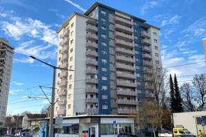 Ansprechende, zentral gelegene 2-Zimmer-Wohnung mit großem Westbalkon und Fernsicht in Zuffenhausen – Die vollständige Adresse der Immobilie erhältst du vom Anbieter., 70437 Rot, Stuttgart – Vorschaubild 2