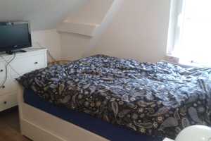 Renovierte 2,5-Zimmer-Dachgeschosswohnung mit Einbauküche in beliebter Lage im östlichen Ringgebiet – Comeniusstr. 46, 38102 Braunschweig – Vorschaubild 7