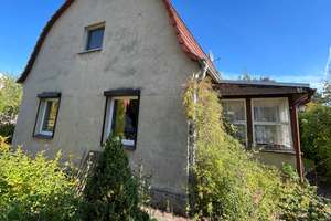 Charmantes Einfamilienhaus auf kompaktem Grundstück in ruhiger Lage von Erkner – Die vollständige Adresse der Immobilie erhältst du vom Anbieter., 15537 Erkner – Vorschaubild 1