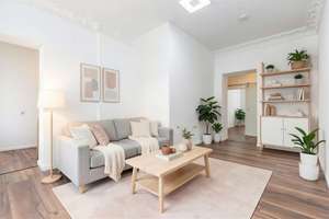 Bezugsfreie 2-Zimmer-Altbauwohnung mit Gartenzugang im Herzen von Moabit – Die vollständige Adresse der Immobilie erhältst du vom Anbieter., 10559 Moabit, Berlin – Vorschaubild 2