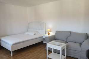 Helle 1-Zimmerwohnung mit Balkon, EBK, Stellplatz in Fellbach, S-Bahn Nähe – Pestalozzistraße 94, 70736 Fellbach – Vorschaubild 3