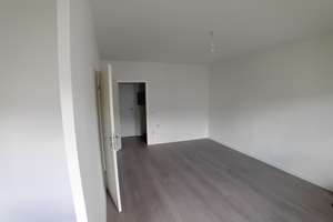 1,5-Zimmer, Balkon & Keller, ruhige Lage