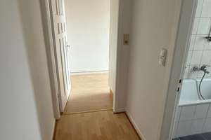 renovierte 3-Zimmer-Altbauwohnung in Lübeck-St. Lorenz – Finkenberg 38, 23558 Sankt Lorenz Süd, Lübeck – Vorschaubild 3
