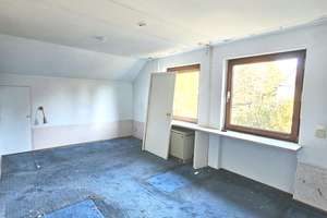 KLEINES HAUS MIT AUSBLICK AUF IDYLLISCHEN TRAUMGRUNDSTÜCK - RENOVIERUNGSBEDÜRFTIG ! – Die vollständige Adresse der Immobilie erhältst du vom Anbieter., 81247 Obermenzing, München – Vorschaubild 12