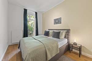Friedrichshain: 3-Zimmer-Altbauwohnung zzgl. Essküche, Balkon, Fernwärme, Stuck, Parkett, ruhige Lag – Warschauer Straße 61, 10243 Friedrichshain, Berlin – Vorschaubild 9