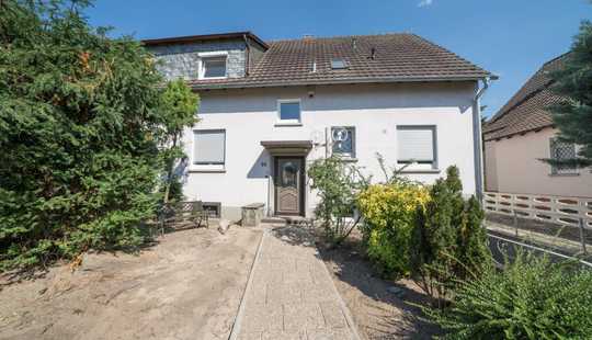 Bild von Große Doppelhaushälfte mit 2 separaten Wohnungen im Buchenbusch