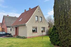 Sanierungsbedürftiges Zuhause mit Charakter und Südgarten – direkt am Weserdeich  gelegen – Die vollständige Adresse der Immobilie erhältst du vom Anbieter., 26919 Brake (Unterweser) – Vorschaubild 2