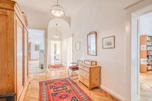Exklusive Altbauwohnung am Rüdesheimer Platz mit Südterrasse – Die vollständige Adresse der Immobilie erhältst du vom Anbieter., 14197 Wilmersdorf, Berlin – Vorschaubild 6