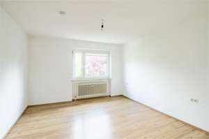 Helle 2-Zimmer-Wohnung in Augsburg Hochzoll mit Südbalkon – Die vollständige Adresse der Immobilie erhältst du vom Anbieter., 86163 Hochzoll-Nord, Augsburg – Vorschaubild 3