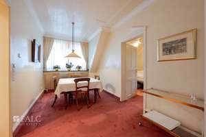 Lichtdurchflutete Dachgeschosswohnung mit außergewöhnlicher Raumhöhe und klassischer Eleganz – Die vollständige Adresse der Immobilie erhältst du vom Anbieter., 81545 Harlaching, München – Vorschaubild 9