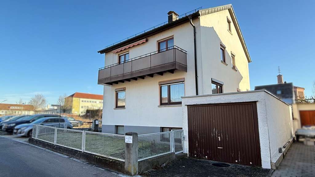 Immobilie in Uhingen - Freistehendes Einfamilienhaus mit Garten, Garage und viel Potenzial in Uhingen - Bild 1