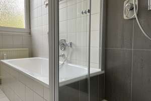 Helle 2 - Zimmer Wohnung mit Balkon EBK in Brackwede – Die vollständige Adresse der Immobilie erhältst du vom Anbieter., 33647 Brackwede, Bielefeld – Vorschaubild 8