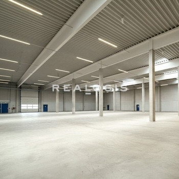 ca. 1.050 m² Hallenfläche mit 80 m² Bürofläche in Stadtlage zu vermieten