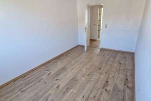 Ihr neues Zuhause am Waldrand – 3 Zimmer mit Balkon + 500 € Renovierungsbonus – Irenenstraße 13, 38259 Salzgitter-Bad, Salzgitter – Vorschaubild 4