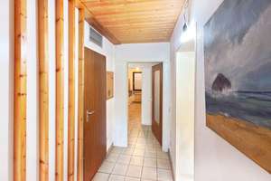 Familienbungalow mit Einliegerwohnung und Doppelgarage auf schönem Hanggrundstück – Katharinenberg 12, 91350 Gremsdorf – Vorschaubild 19