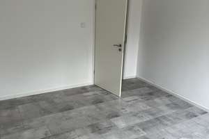     Hochwertig modernisierte 2,5-Zimmer-Wohnung mit EBK, Fahrstuhl, Balkon & Blick ins Grüne – Wilseder-Berg-Straße 7, 28329 Gartenstadt Vahr, Bremen – Vorschaubild 7
