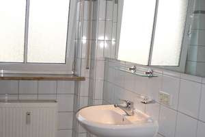 Helle 1-Zimmer-Dachgeschosswohnung mit Balkon und EBK in Augsburg – Preßburger Str. 1 1/2, 86157 Pfersee-Süd, Augsburg – Vorschaubild 9