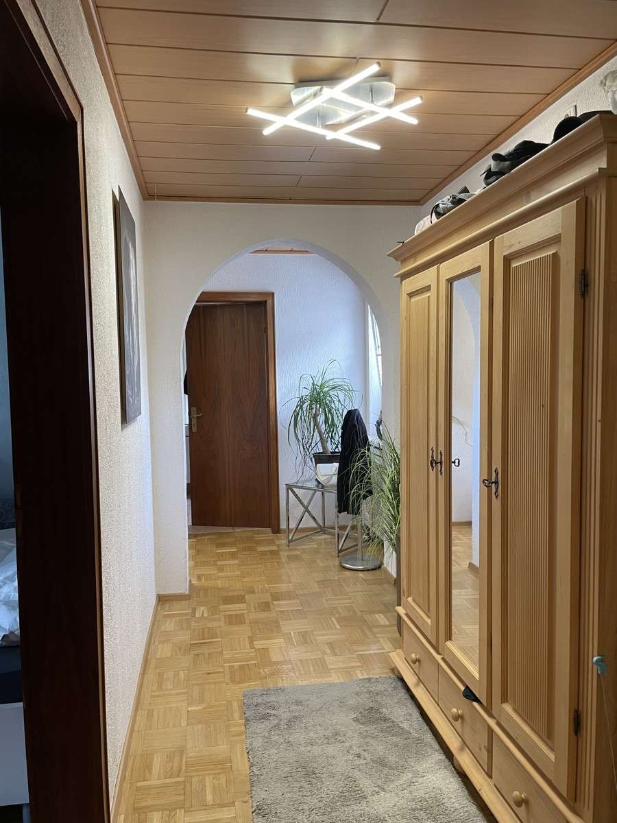 Immobilie in Florstadt - Einfamilienhaus im Bungalowstil mit großem Garten und Terrasse - Bild 8