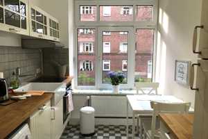 Zeitmietvertrag 1J. - „Sehr schöne möblierte Jugendstilwohnung mit Balkon im Herzen von Winterhude“ – Semperstraße 22, 22303 Hamburg – Vorschaubild 8