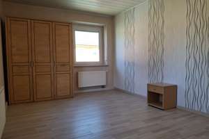 WG aufgepasst!! Top Lage für Studierende - 4 Zimmer Wohnung im 2. OG, nahe der Universität – Sailerstr. 10, 93053 Galgenberg, Regensburg – Vorschaubild 6