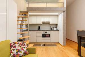 Villa Marta - Ruhig gelegenes Pied-à-terre mit Aufzug
fußläufig zum Ludwigkirchplatz & Ku'damm – Die vollständige Adresse der Immobilie erhältst du vom Anbieter., 10719 Wilmersdorf, Berlin – Vorschaubild 3