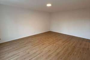 Helle 3-Zimmer-Wohnung mit Balkon und EBK | 83 m² | Düsseldorf-Unterrath | Nähe Flughafen & Messe – Kartäuser Straße 24, 40468 Unterrath, Düsseldorf – Vorschaubild 6