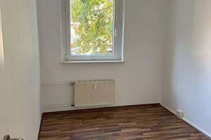 Wohnen mit Blick ins Grüne – 3-Zimmer-Wohnung mit Balkon & offener Küche – 39114 Herrenkrug, Magdeburg – Vorschaubild 4