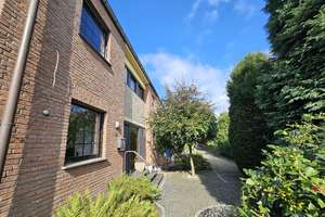 Gepflegtes Reiheneckhaus mit Garten und Garage in Dyklage – Die vollständige Adresse der Immobilie erhältst du vom Anbieter., 47803 Inrath/Kliedbruch, Krefeld – Vorschaubild 3