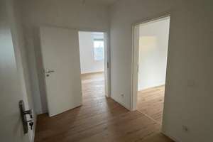Perfekt für WG, Paare & Familien - kernsanierte 2- & 3-Zimmer-Wohnungen mit Einbauküche – Zabergäustr. 97, 70435 Zuffenhausen-Frauensteg, Stuttgart – Vorschaubild 3